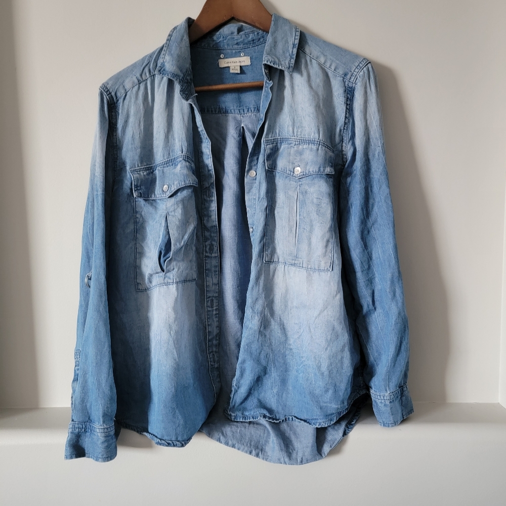Calvin Klein Jean's button up shirt. Size S.